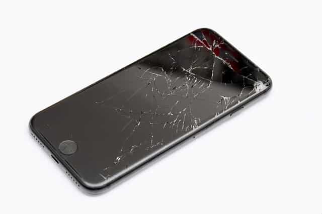 אייפון 7 מסך שבור